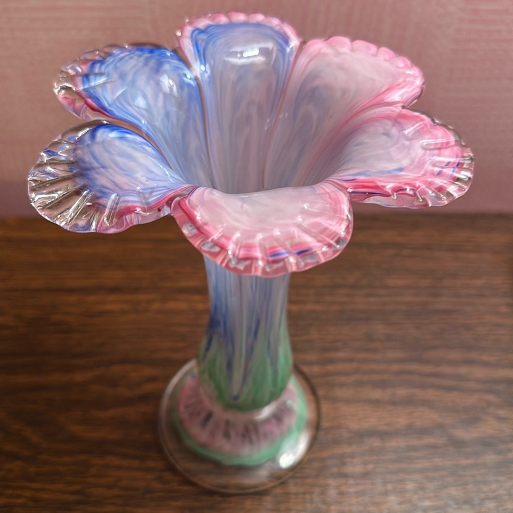 Vintage Art Glass Hand Blown 6” Vase